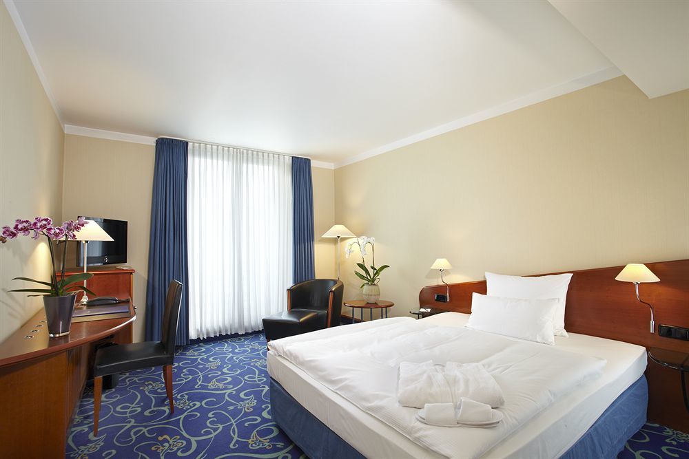 Seaside Park Hotel Leipzig Exterior photo